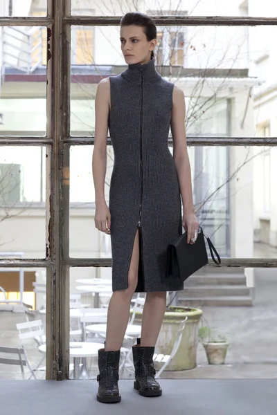 Look 12